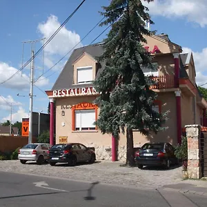 Hotel Attila Y Restaurante