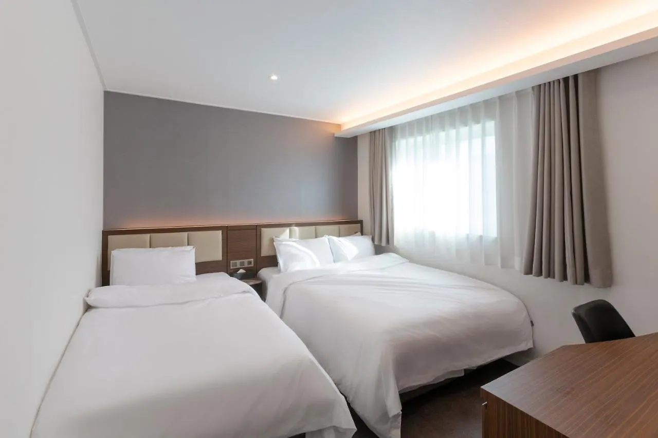 Busan Lounge 26 Hotel 3*,