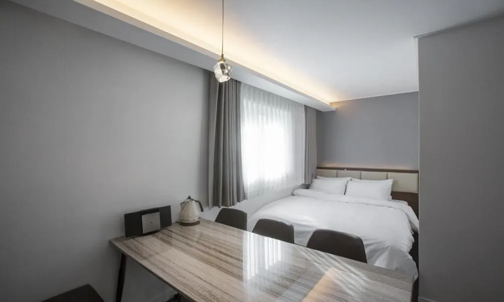 Busan Lounge 26 Hotel 3*,